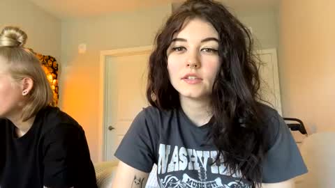 Snapshot of goddessshadowraven chatting on 01.26.25 Goddess Raven online show from 01.26.25