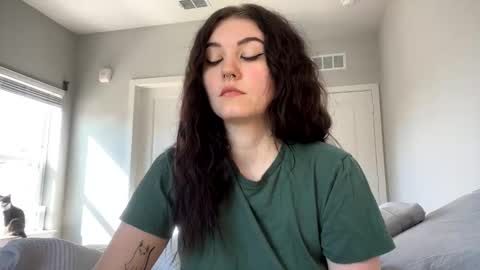 Snapshot of goddessshadowraven chatting on 01.30.25 Goddess Raven online show from 01.30.25