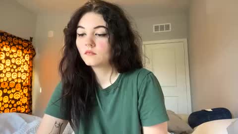 Snapshot of goddessshadowraven chatting on 01.31.25 Goddess Raven online show from 01.31.25