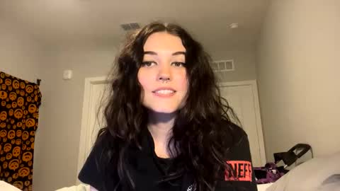 Snapshot of goddessshadowraven chatting on 02.07.25 Goddess Raven online show from 02.07.25