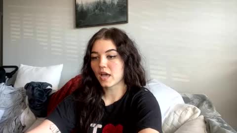 Snapshot of goddessshadowraven chatting on 02.08.25 Goddess Raven online show from 02.08.25