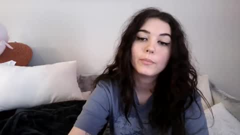 Snapshot of goddessshadowraven chatting on 02.22.25 Goddess Raven online show from 02.22.25