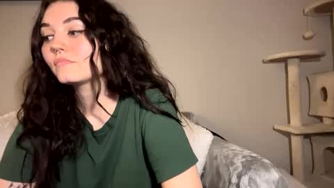 Snapshot of goddessshadowraven chatting on 03.08.25 Goddess Raven online show from 03.08.25