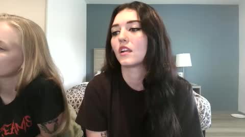 Snapshot of goddessshadowraven chatting on 09.09.25 Goddess Raven online show from 09.09.25