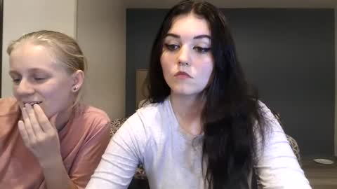 Snapshot of goddessshadowraven chatting on 09.10.25 Goddess Raven online show from 09.10.25