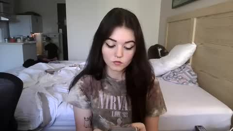 Snapshot of goddessshadowraven chatting on 09.16.25 Goddess Raven online show from 09.16.25