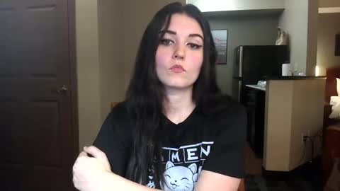 Snapshot of goddessshadowraven chatting on 09.17.25 Goddess Raven online show from 09.17.25