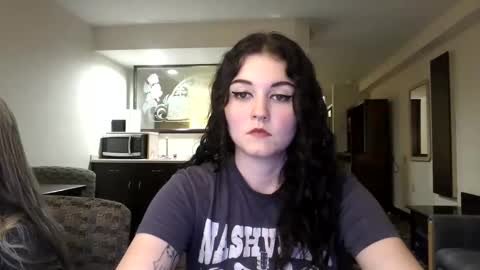 Snapshot of goddessshadowraven chatting on 09.23.25 Goddess Raven online show from 09.23.25