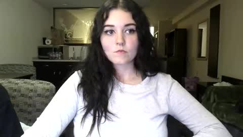 Snapshot of goddessshadowraven chatting on 09.24.25 Goddess Raven online show from 09.24.25