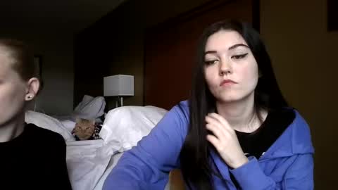 Snapshot of goddessshadowraven chatting on 10.04.25 Goddess Raven online show from 10.04.25