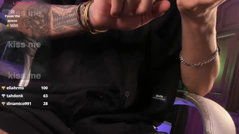 Snapshot of godly_huan chatting on 02.06.25 HUAN online show from 02.06.25