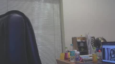 Snapshot of godzilla_inside chatting on 02.09.25 godzilla_inside online show from 02.09.25