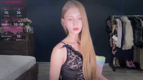 Lissandra online show from 10.12.25