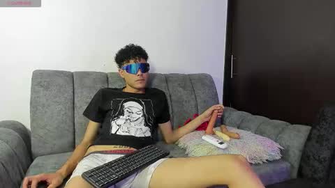 Snapshot of gold_queens1 chatting on 02.05.26 gold_queens1 online show from 02.05.26