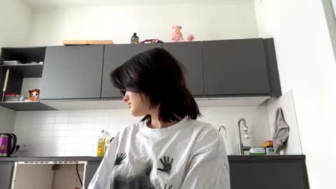 Snapshot of goldasero chatting on 06.23.26 goldasero online show from 06.23.26