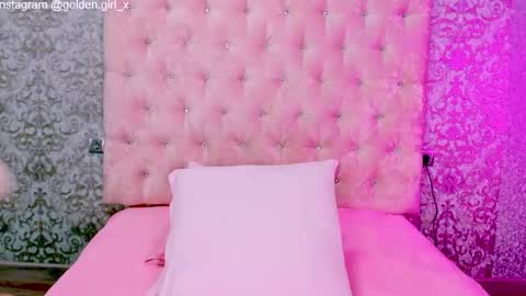 golden girl   online show from 10.22.25