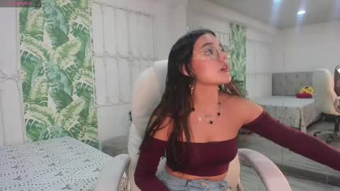 Snapshot of golden_muse chatting on 02.21.26 golden_muse online show from 02.21.26