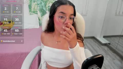 Snapshot of golden_muse chatting on 03.06.26 golden_muse online show from 03.06.26