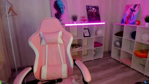 Violla online show from 04.25.26