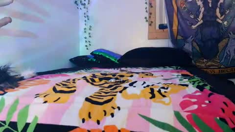 XxPretentious PeachxX online show from 06.11.26