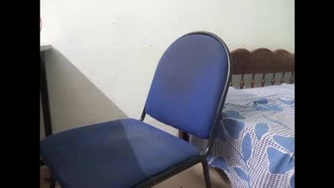 Snapshot of goldengodzilla69 chatting on 12.23.25 goldengodzilla69 online show from 12.23.25