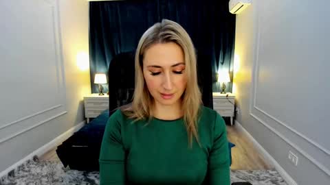 Snapshot of goldenlighte chatting on 02.23.25 Olivia online show from 02.23.25