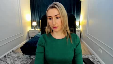 Snapshot of goldenlighte chatting on 02.23.25 Olivia online show from 02.23.25