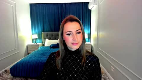 Snapshot of goldenlighte chatting on 10.06.25 Olivia online show from 10.06.25