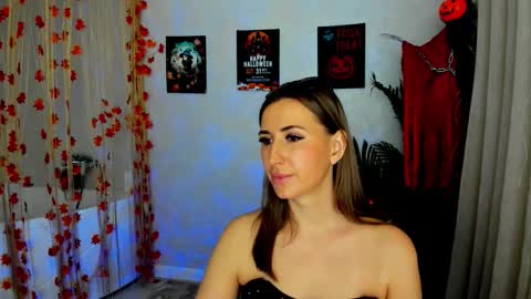 Snapshot of goldenlighte chatting on 10.26.25 Olivia online show from 10.26.25