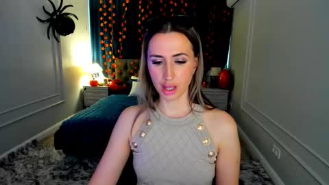 Snapshot of goldenlighte chatting on 10.30.25 Olivia online show from 10.30.25