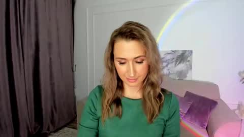 Snapshot of goldenlighte chatting on 11.19.25 Olivia online show from 11.19.25