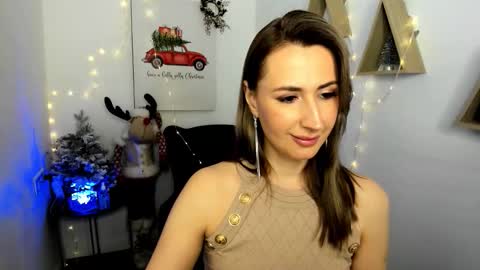 Snapshot of goldenlighte chatting on 12.21.25 Olivia online show from 12.21.25