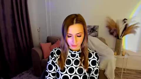 Snapshot of goldenlighte chatting on 01.16.26 Olivia online show from 01.16.26