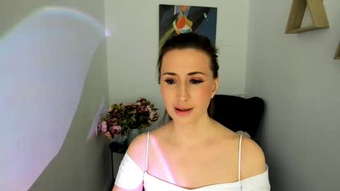 Snapshot of goldenlighte chatting on 03.04.26 Olivia online show from 03.04.26