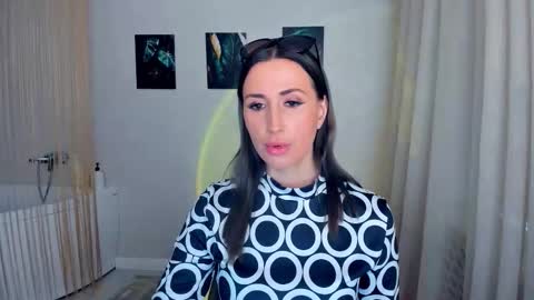 Snapshot of goldenlighte chatting on 03.16.26 Olivia online show from 03.16.26