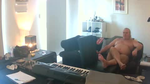 Snapshot of goldyguy011 chatting on 10.06.25 goldyguy011 online show from 10.06.25