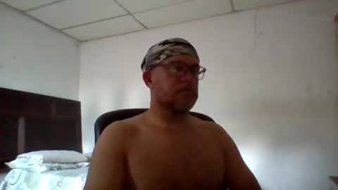 Snapshot of golons17 chatting on 03.13.26 golons17 online show from 03.13.26