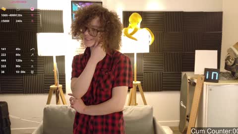 Snapshot of gomoreup chatting on 03.31.26 gomoreup online show from 03.31.26