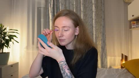 Polly online show from 12.03.25