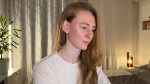 Polly online show from 12.21.25