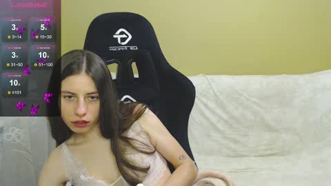 Elizabeth Effie online show from 12.21.24