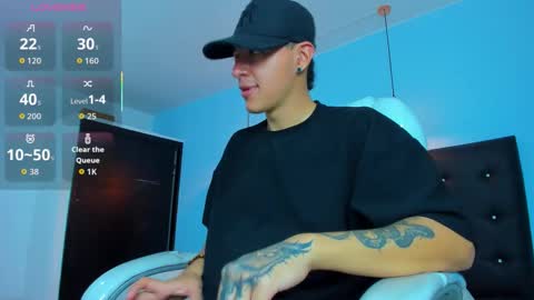 Snapshot of good_sheep chatting on 10.28.25 good_sheep online show from 10.28.25