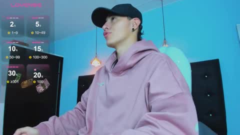 Snapshot of good_sheep chatting on 11.05.25 good_sheep online show from 11.05.25