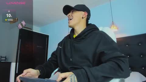 Snapshot of good_sheep chatting on 11.14.25 good_sheep online show from 11.14.25