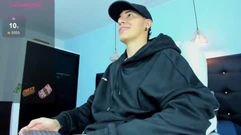 Snapshot of good_sheep chatting on 12.02.25 good_sheep online show from 12.02.25