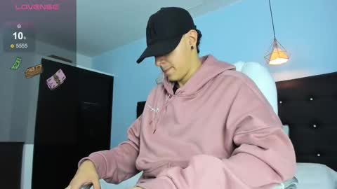 Snapshot of good_sheep chatting on 12.16.25 good_sheep online show from 12.16.25