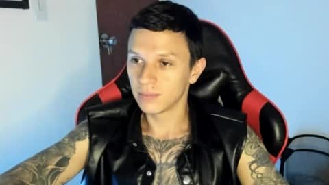 Snapshot of goodboy69i chatting on 05.20.26 goodboy69i online show from 05.20.26