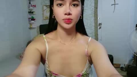 geneviev online show from 04.26.26