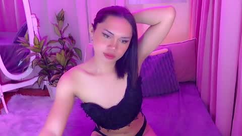 Anora online show from 03.11.25