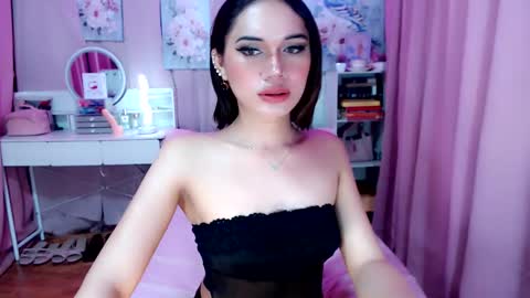 Anora online show from 02.14.26